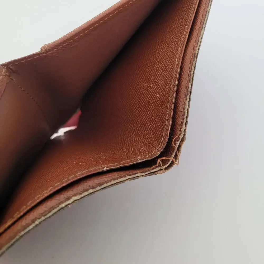 Vintage Louis Vuitton Men's LV Brown Bi-Fold Leather Wallet Monogram Classic